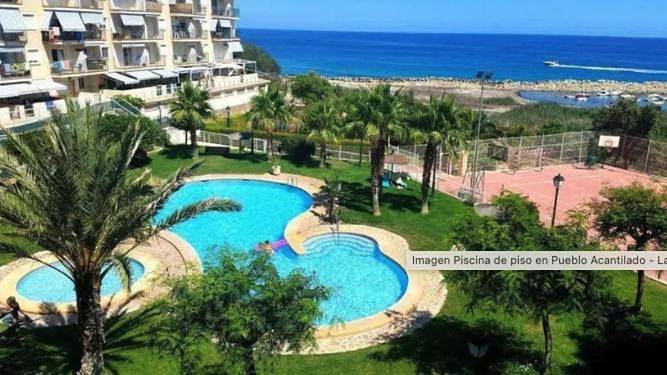 Apartamento para 4 personas, con vistas y jardín además de piscina y piscina para niños, Se admiten mascotas en La Merced