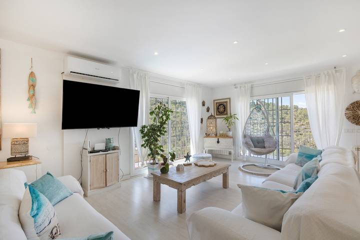 Holiday Home 'Maravillosa Villa Con Piscina' with Private Pool, Wi-Fi and Air Conditioning in Vora-Sitges, Canyelles (Barcelona)
