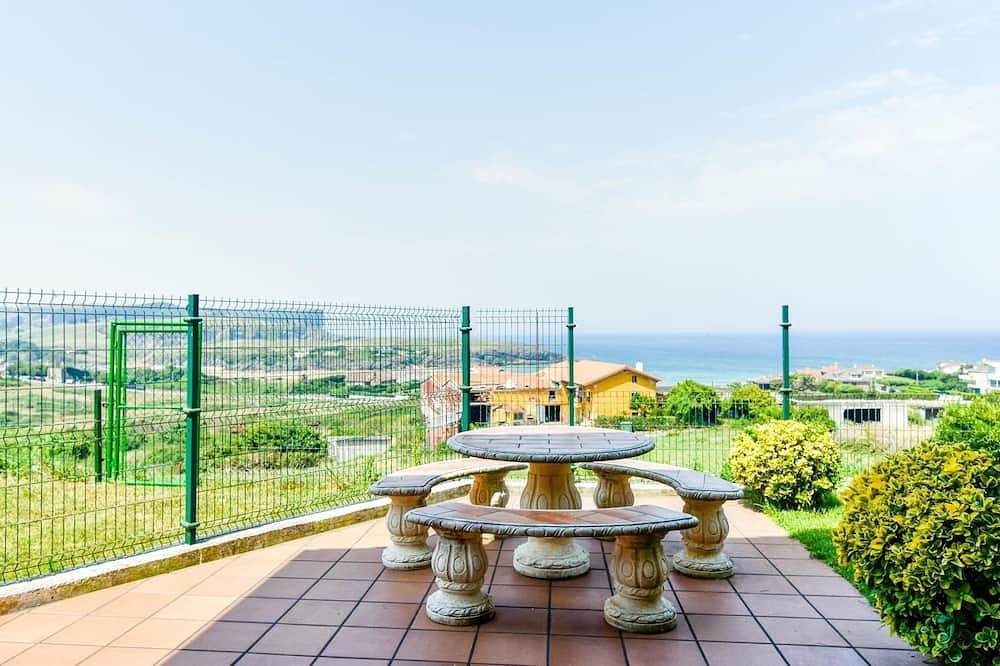 Charming home with spectacular views in Bareyo, Cantabrian Coast