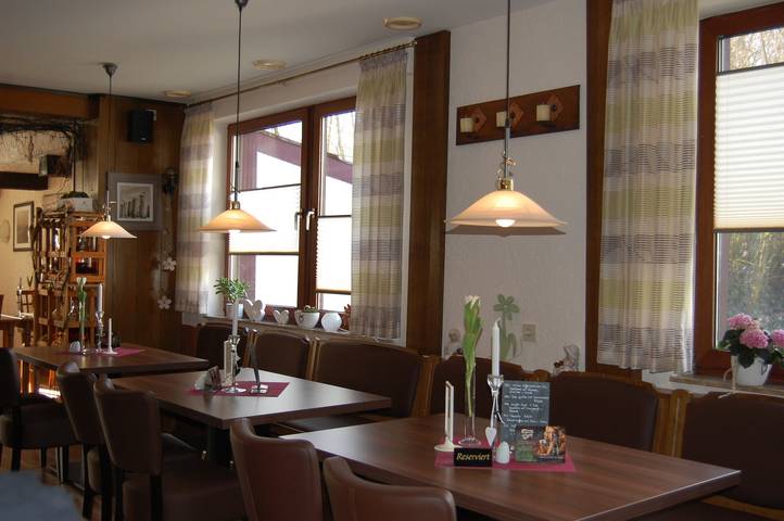 Hotel-Restaurant Käpt´n Pupkes - Dz Zimmer 1 in Wangerland, Südliche Nordseeküste