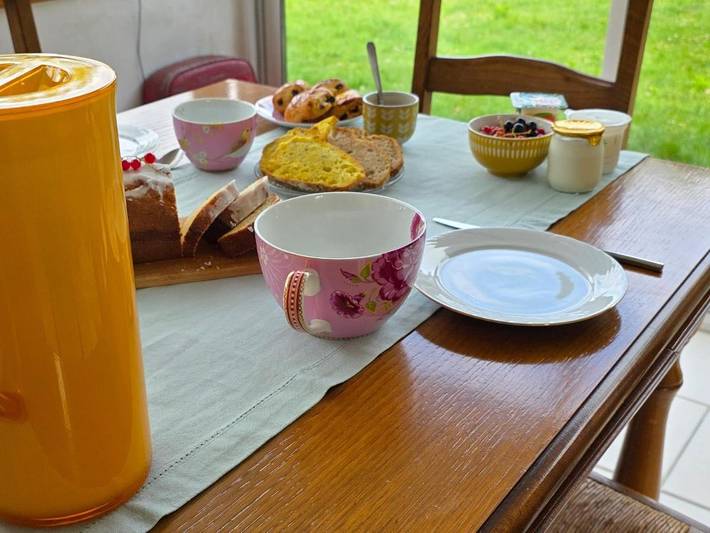 Gîte pour 2 personnes, avec Terrasse ainsi que Jacuzzi et Jardin à Saint-Germain-les-Belles - 4