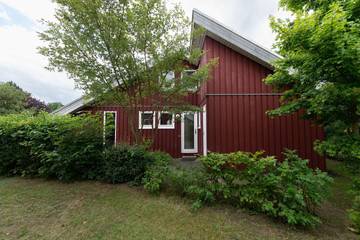 Ferienhaus für 6 Personen, mit Sauna und Terrasse sowie Garten, mit Haustier in Mirow