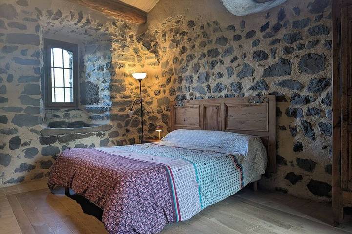 Gîte pour 8 personnes, avec jardin, animaux acceptés à Arsac-en-Velay - 2