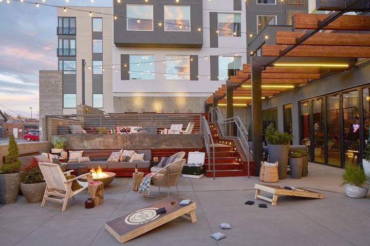 Hotel para 2 personas, con terraza y vistas - 1