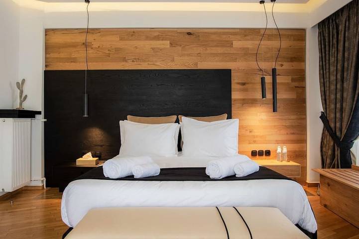 Splendid Athens Apartment | 4 Bedrooms | Apartment Emperor | Balcony in Central Section of Athens, Athens