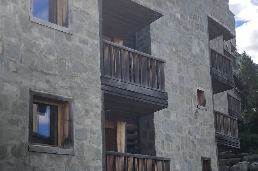 Geheel appartement, Holiday apartment Maloja for 1 - 4 persons with 2 bedrooms - Holiday apartment in Bregaglia, Engadin