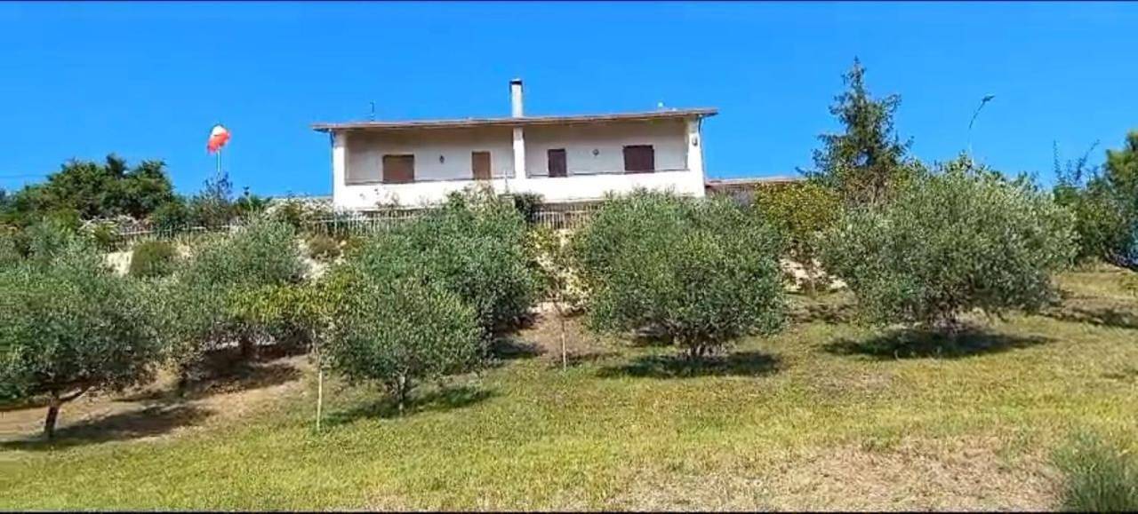 Double Room with Private Bathroom in Arcevia, Ancona Provinz
