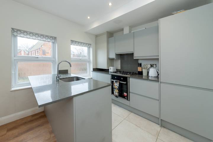 Apartamento entero, Duplex Apartment - Modern & Convenient - Pass the Keys in Reading, Berkshire