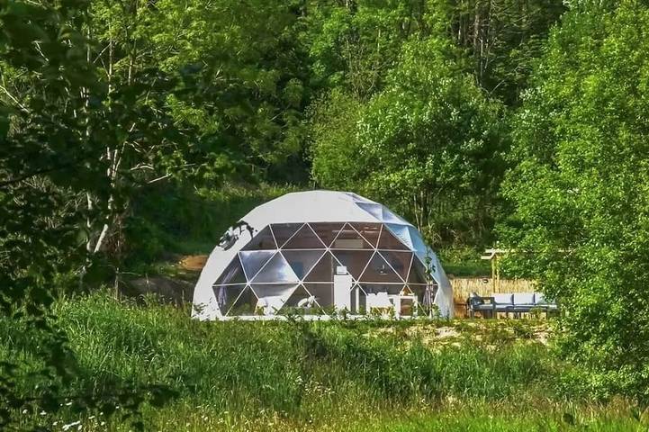 Mobil home pour 5 personnes à Châtel-Montagne