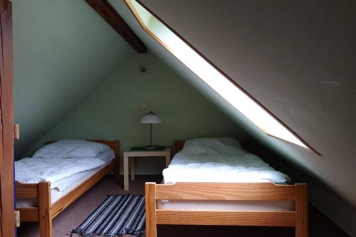 Ganze Wohnung, Kleine Ferienwohnung in Groß Mohrdorf mit Terras in Bisdorf (Groß Mohrdorf), Groß Mohrdorf