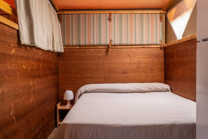 Camping pour 2 personnes, avec Terrasse et Jardin ainsi que Bassin pour enfant et Piscine à Tarragone - 4