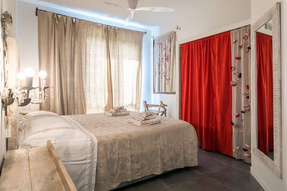 Villa dei Colori - rote Villa in Favignana Stadt, Favignana