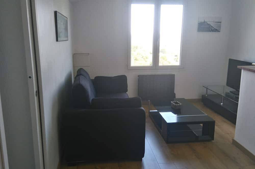 Appartement entier, 2 pièces, Proche thermes, vue sur le mont Ursuya in Hasparren, Région de Bayonne