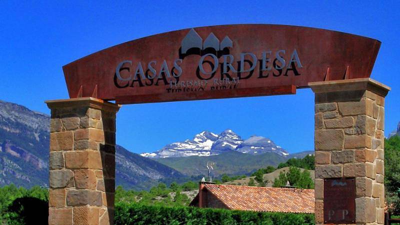 Casa rural para 5 personas, con jardín y vistas, Se admiten mascotas en Aragón