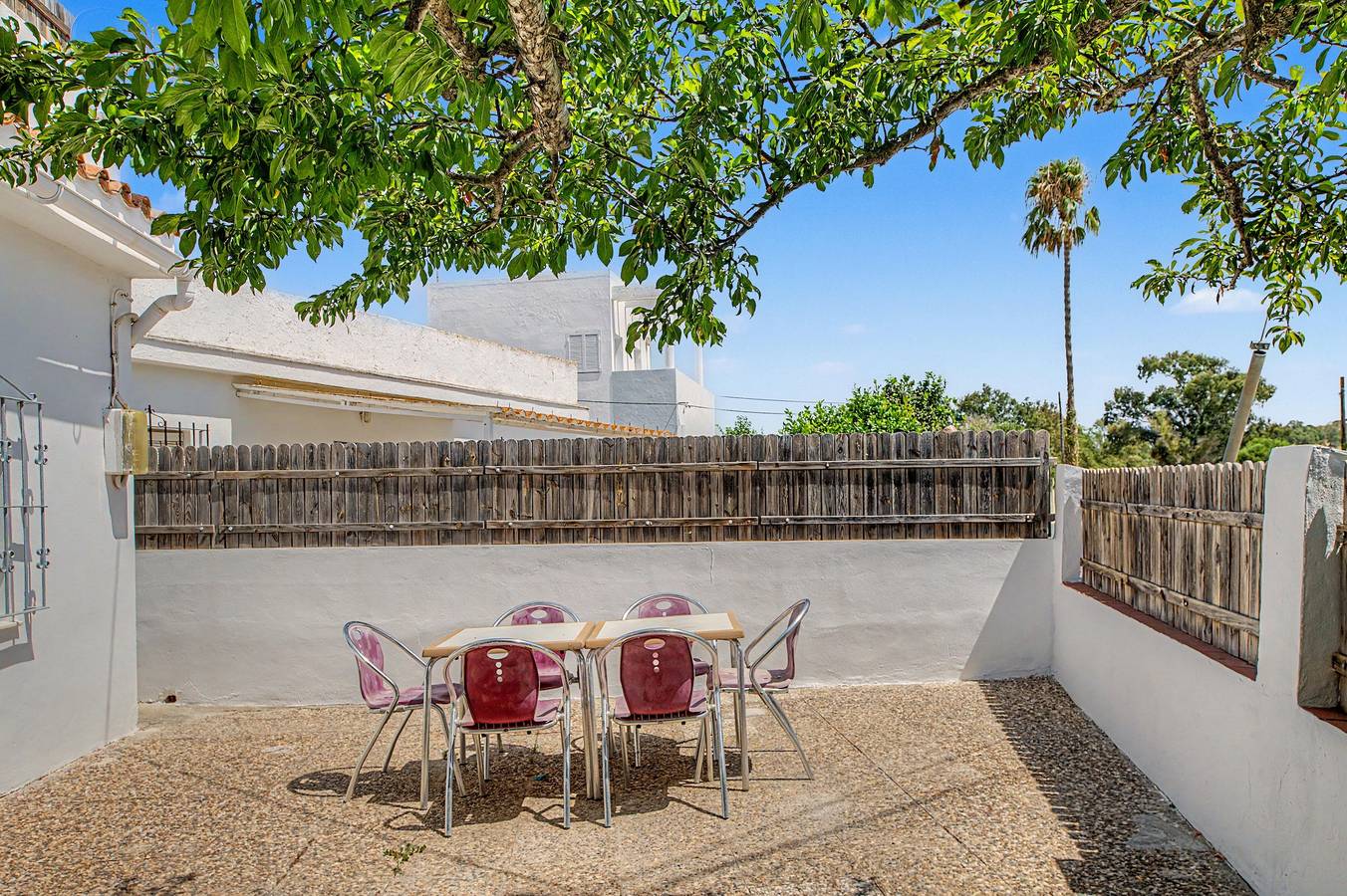 Casa Naveros – Geräumige Ferienwohnung mit privatem Garten in Los Naveros, Vejer de la Frontera