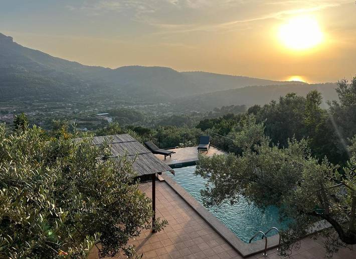 Ferienhaus für 4 Personen, mit Balkon und Terrasse sowie Garten und Pool in Sóller
