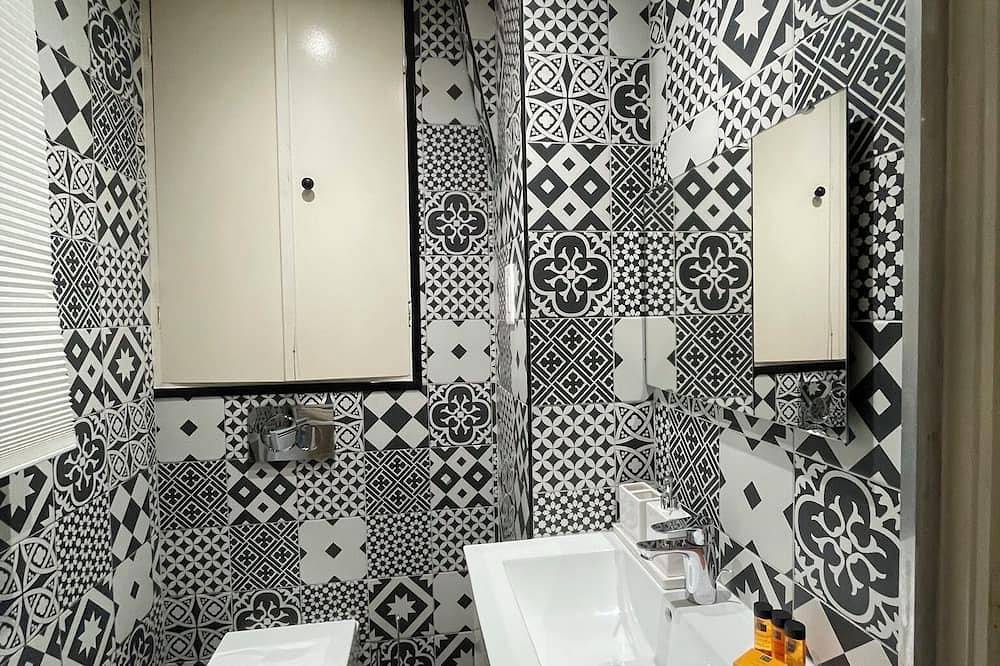 Entire apartment, Joli Studio Place Notre Dame in Pontoise, Val-d'Oise