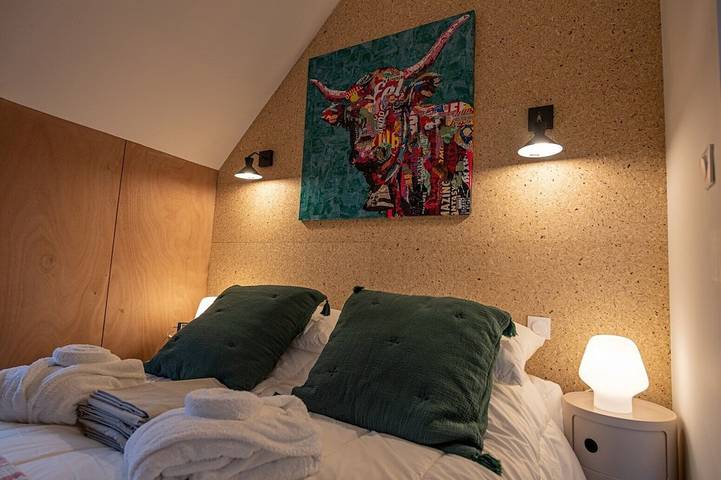 Chalet Henri, Grand Confort, au Calme, vue D'exception, Sauna, 4/6 Personnes in Murol, Regionaler Naturpark Volcans d'Auvergne