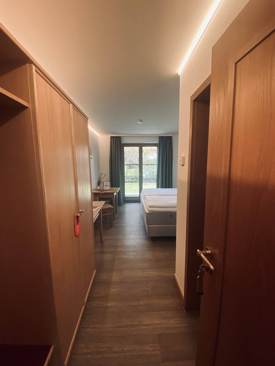 Gasthof-Hotel Alt Fürstätt - Doppelzimmer mit Dusche/Wc und Balkon oder Terrasse in Rosenheim, Oberbayern