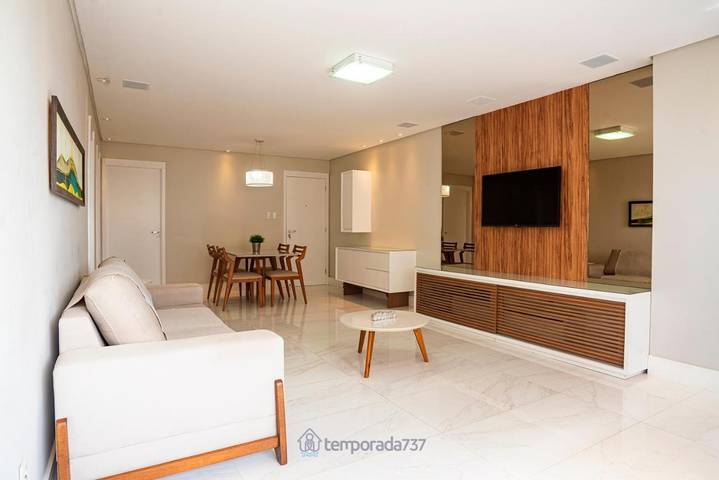 Appartement de vacances pour 4 personnes, avec jardin ainsi que piscine et terrasse, animaux acceptés