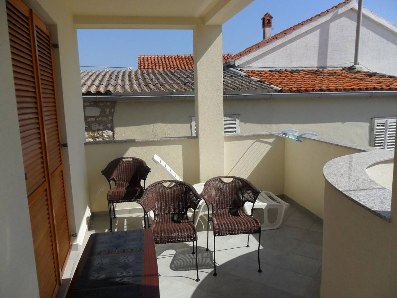 Ganze Wohnung, Große Ferienwohnung in Zadar mit Privatem Balkon in Diklo (Zadar), Zadar (Kommun)