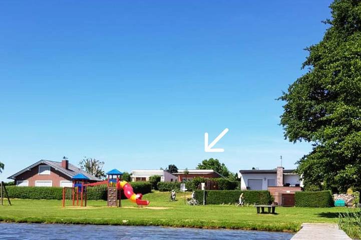 Ferienhaus für 5 Personen, mit Terrasse und Garten in Sietow