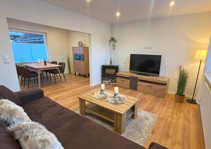 Ferienwohnung für 4 Personen, mit Terrasse und Garten sowie Ausblick - 1