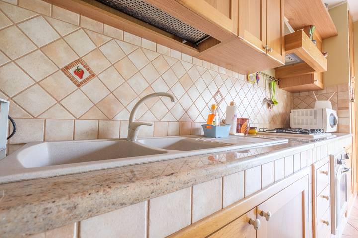 Entire apartment, Apartment 'Meizon Sicilia' with Balcony, Wi-Fi and Air Conditioning in Terme Vigliatore, Messina Province