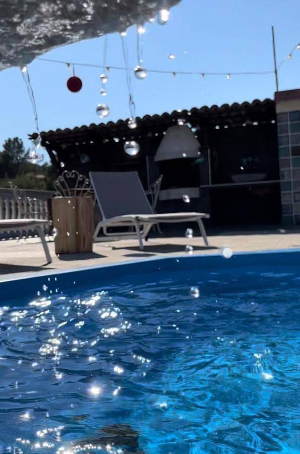 Casa vacanza per 4 persone, con idromassaggio e piscina nonché giardino e piscina per bambini - 1
