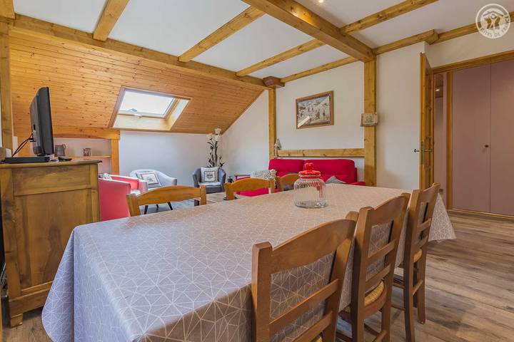 Gîte pour 6 personnes, avec jardin à Flumet - 2