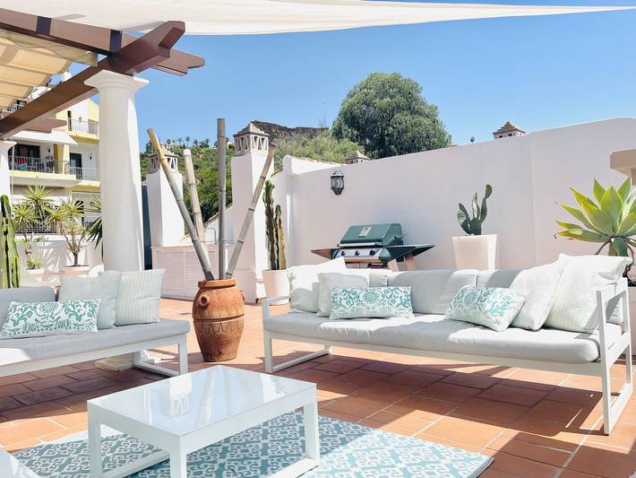 Ganze Wohnung, Penthouse sur le golf de Los Arqueros in Los Arqueros Golf and Country Club, Benahavís