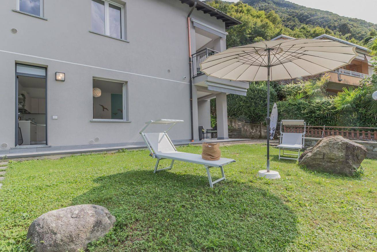 Ganze Wohnung, Ferienwohnung für 2 Personen mit Pool in Carvagnana (Lezzeno), Lezzeno