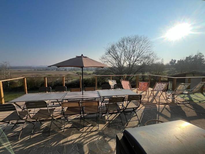 Location de vacances pour 12 personnes, avec vue et jardin, adapté aux familles à Pomarez