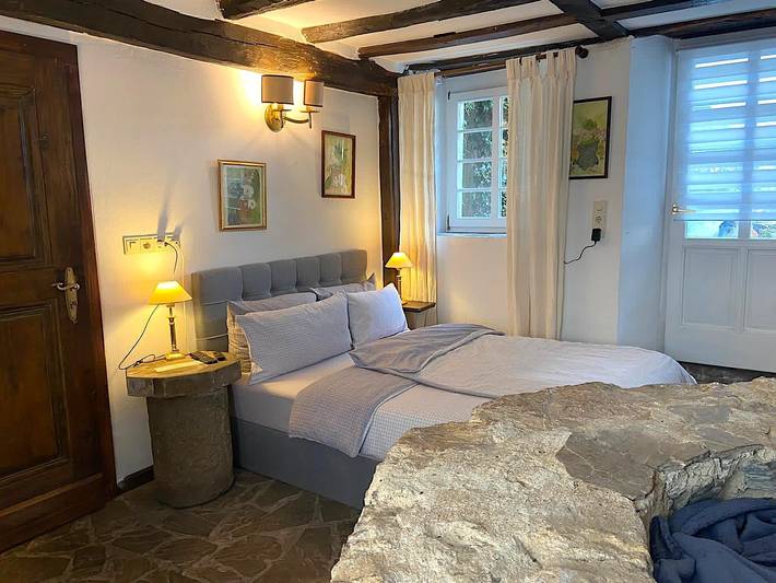 Ferienhaus für 8 Personen, mit Garten und Terrasse sowie Sauna, kinderfreundlich im Ahrtal - 4