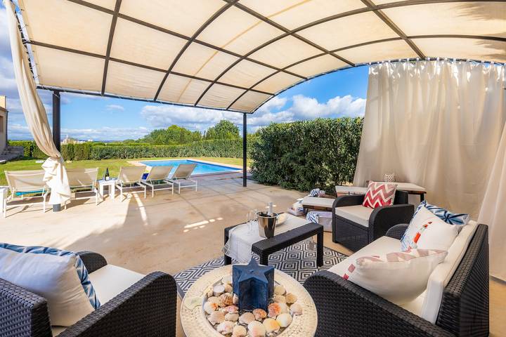 Casa rural "Llum" con vistas a la montaña, piscina privada y Wi-Fi in Manacor, Mallorca Este