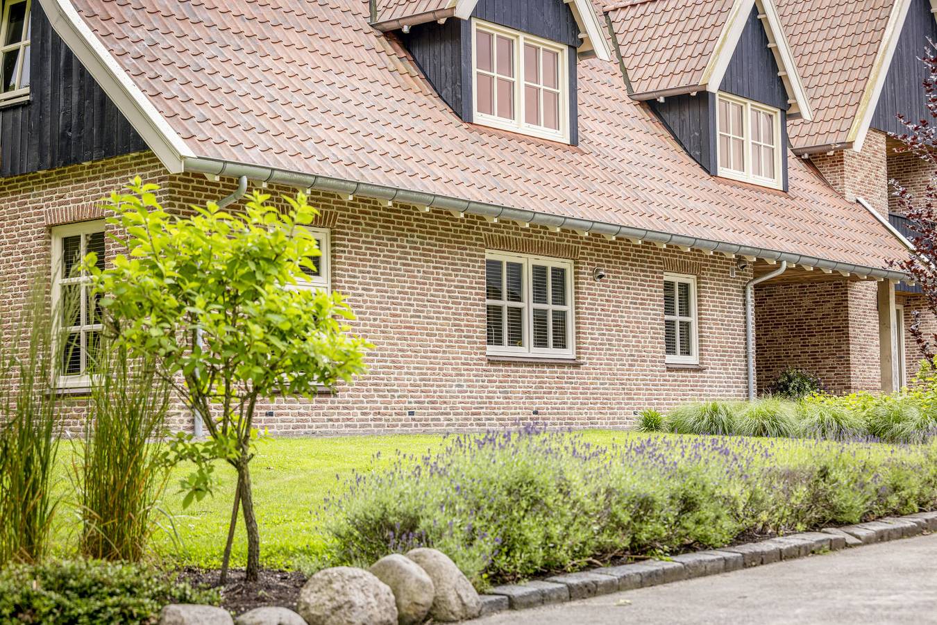 Komfortables Ferienhaus für 4 Personen mit zwei Badezimmern in Losser in Losser, Twente