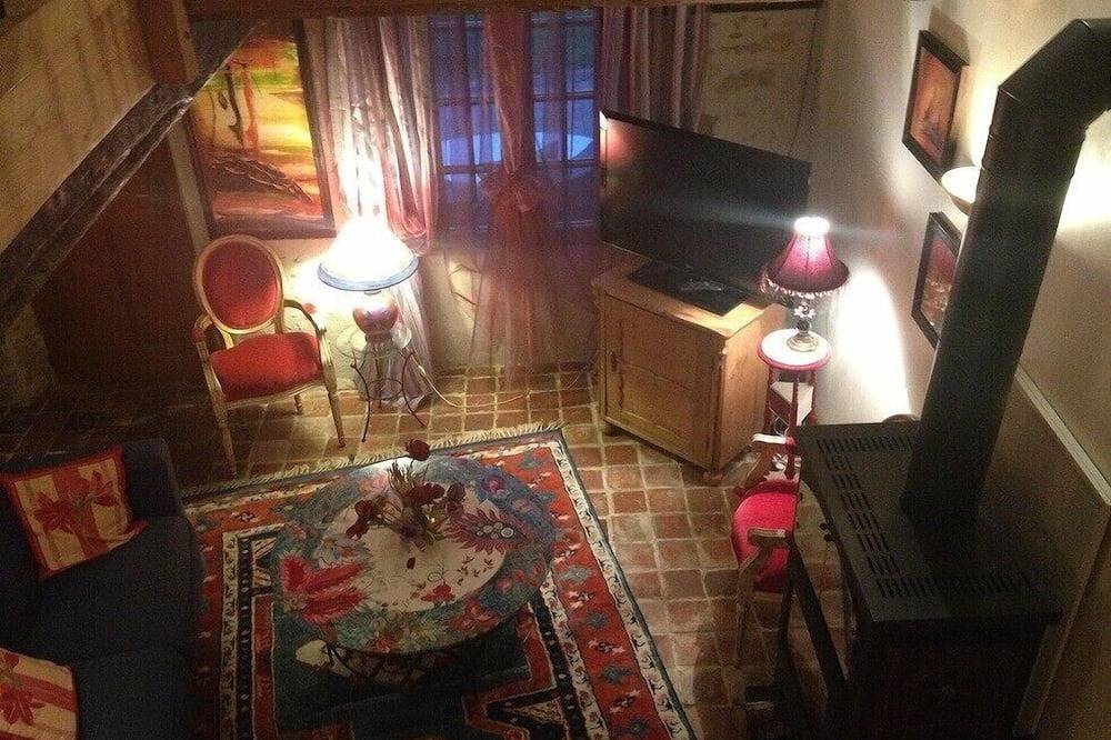 Charming gîte 170m² with cinema & Spa, 8/10personnes in Perrigny, Région d'Auxerre
