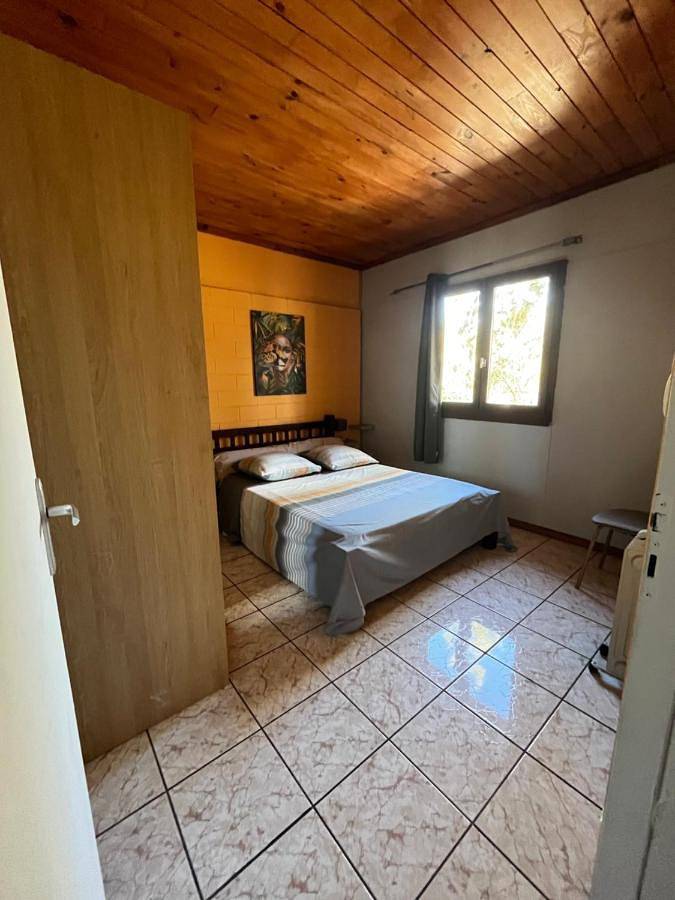 Location de vacances pour 10 personnes, avec terrasse ainsi que piscine et jacuzzi dans La Chapelle Cilaos - 3