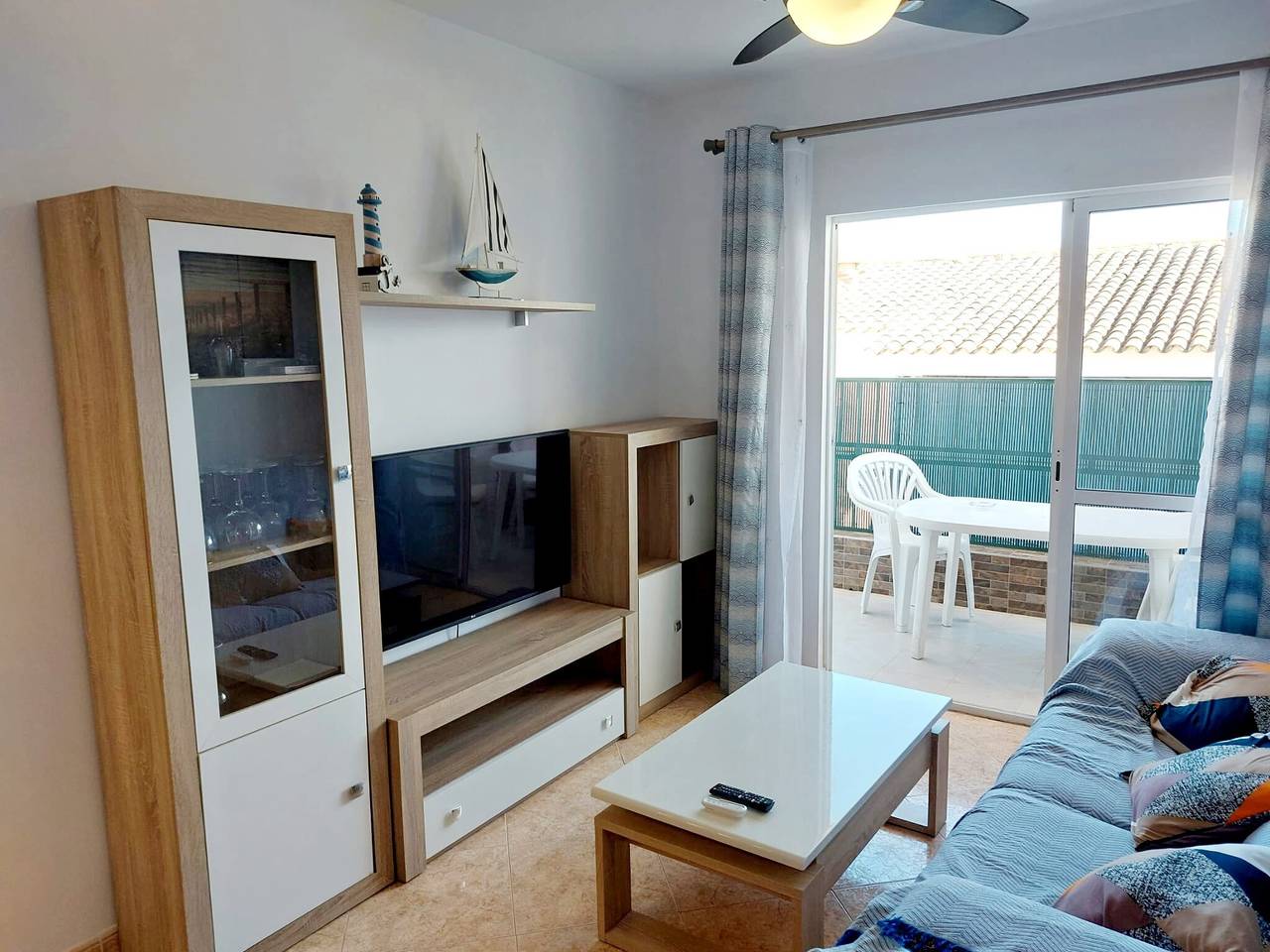 Ganze Wohnung, Apartment 'Cisne del Mar' mit privater Terrasse, Wlan und Klimaanlage in Punta Umbría, Costa de la Luz