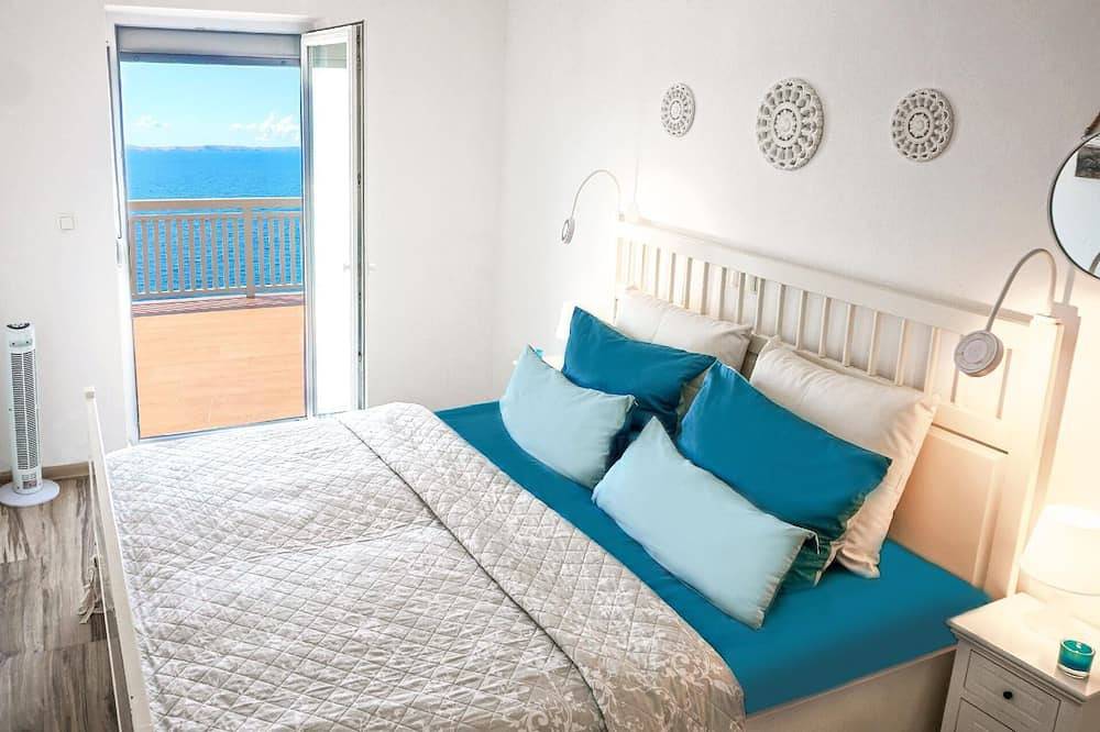 Ganze Wohnung, Ferienwohnung Prizna für 1 - 4 Personen mit 1 Schlafzimmer - Ferienwohnung in Cesarica, Naturpark Velebit
