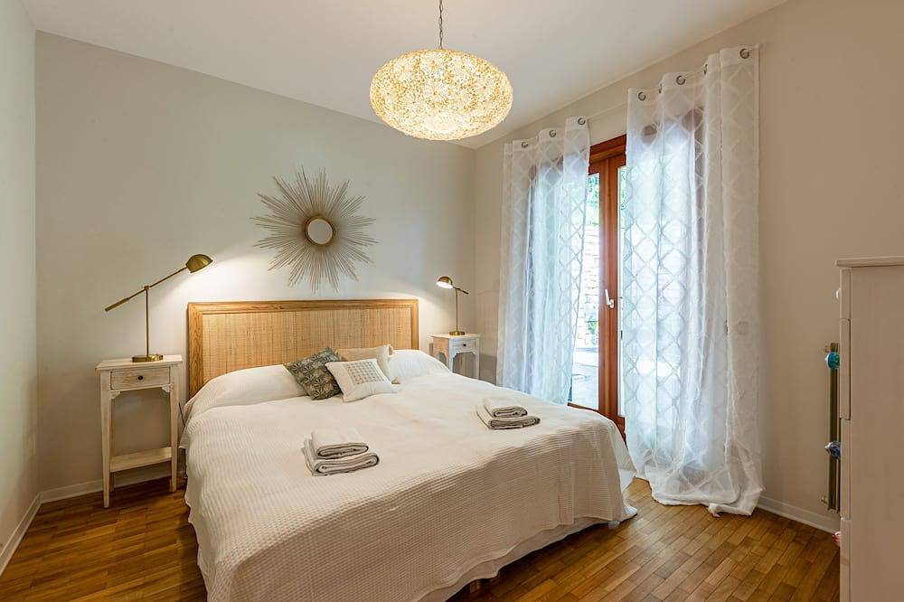 Fantastischer Blick über den See in San Zeno di Montagna, Gardasee-Berge