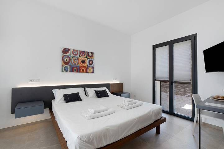 Room 'Ulivo Comfort di Byama' with Wi-Fi and Air Conditioning in Menfi, Agrigento Province