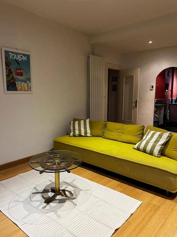 Gîte pour 4 personnes, avec terrasse et vue dans Office De Tourisme De Toulon - 3