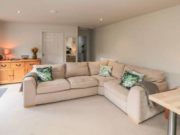 Log Cabin for 4 People in Bridlington, East Riding of Yorkshire, Photo 3