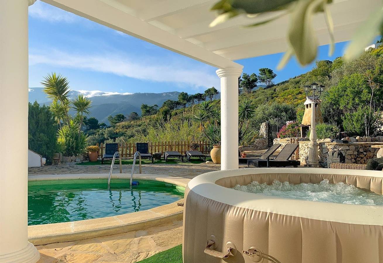 Villa 'Marvellous Private  Cómpeta' with Sea View, Wi-Fi and Air Conditioning in Cómpeta, Málaga Province