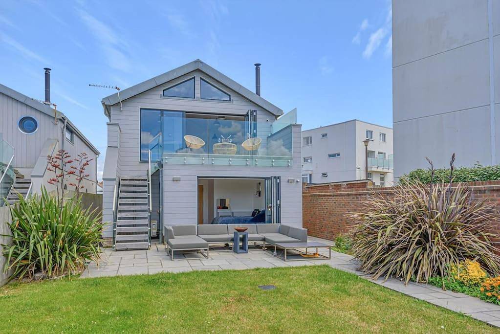 Villa with Sea View in West Wittering, West Sussex