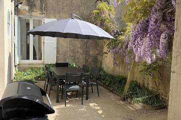 Gîte pour 6 personnes, avec terrasse à Marans