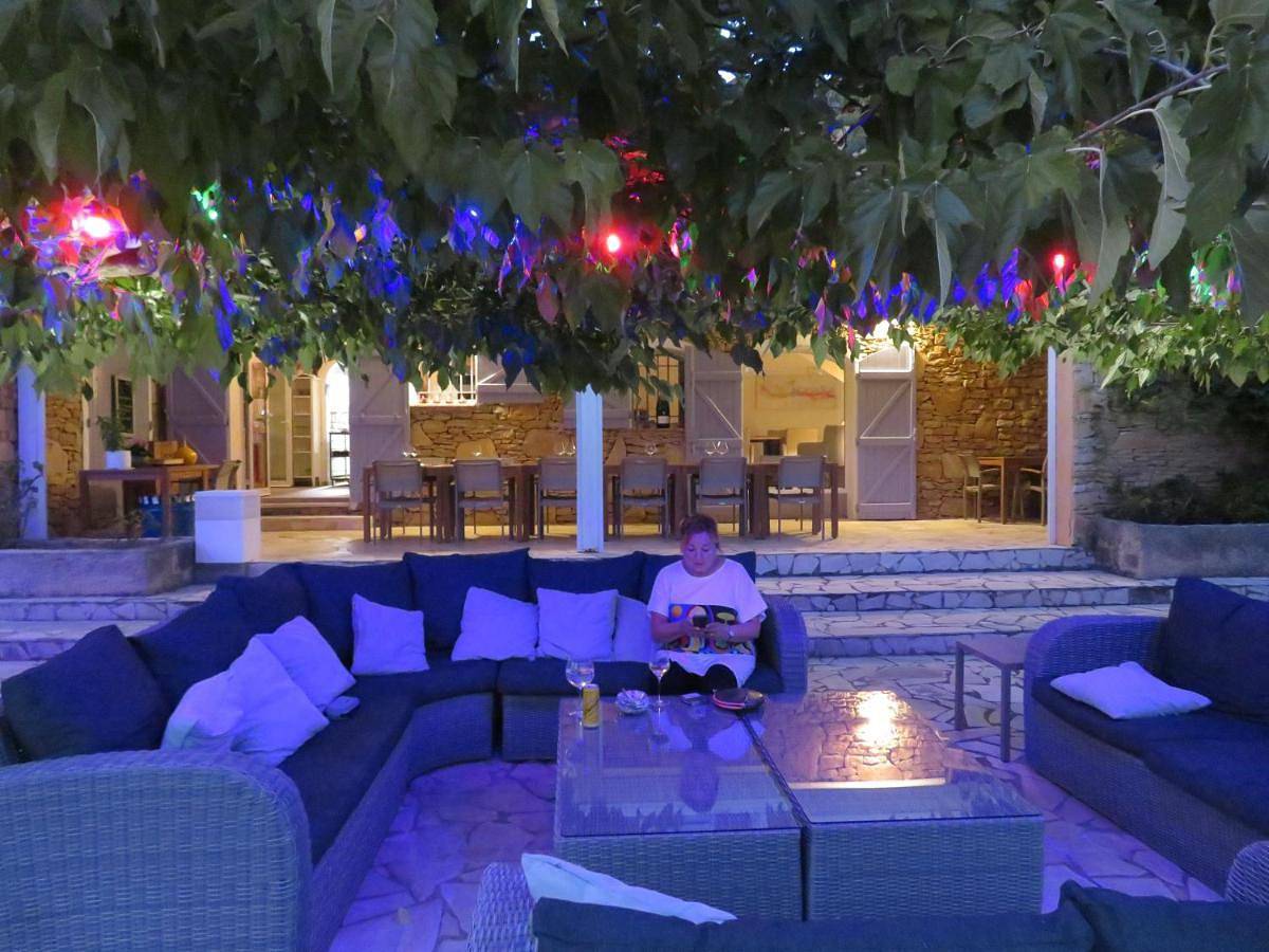 Standard Double or Twin Room in La Cadière-d'Azur, Côte méditerranéenne (France)