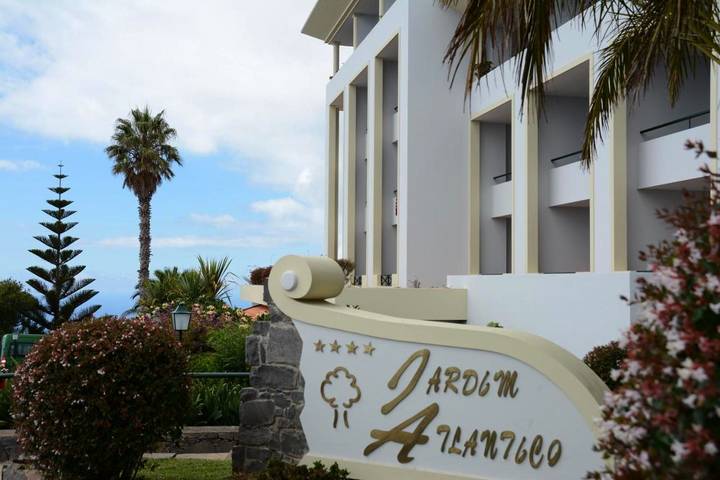 Hôtel pour 4 personnes, avec piscine et jardin ainsi que sauna et vue, animaux acceptés