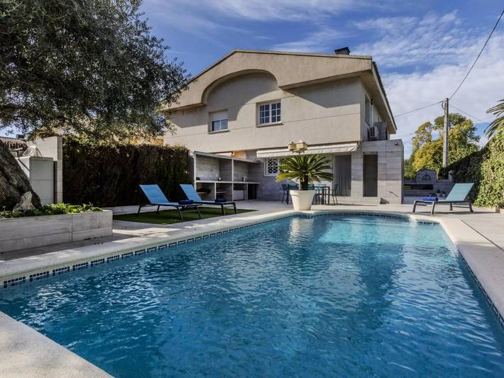 Villa pour 8 personnes, avec piscine et terrasse à Cambrils